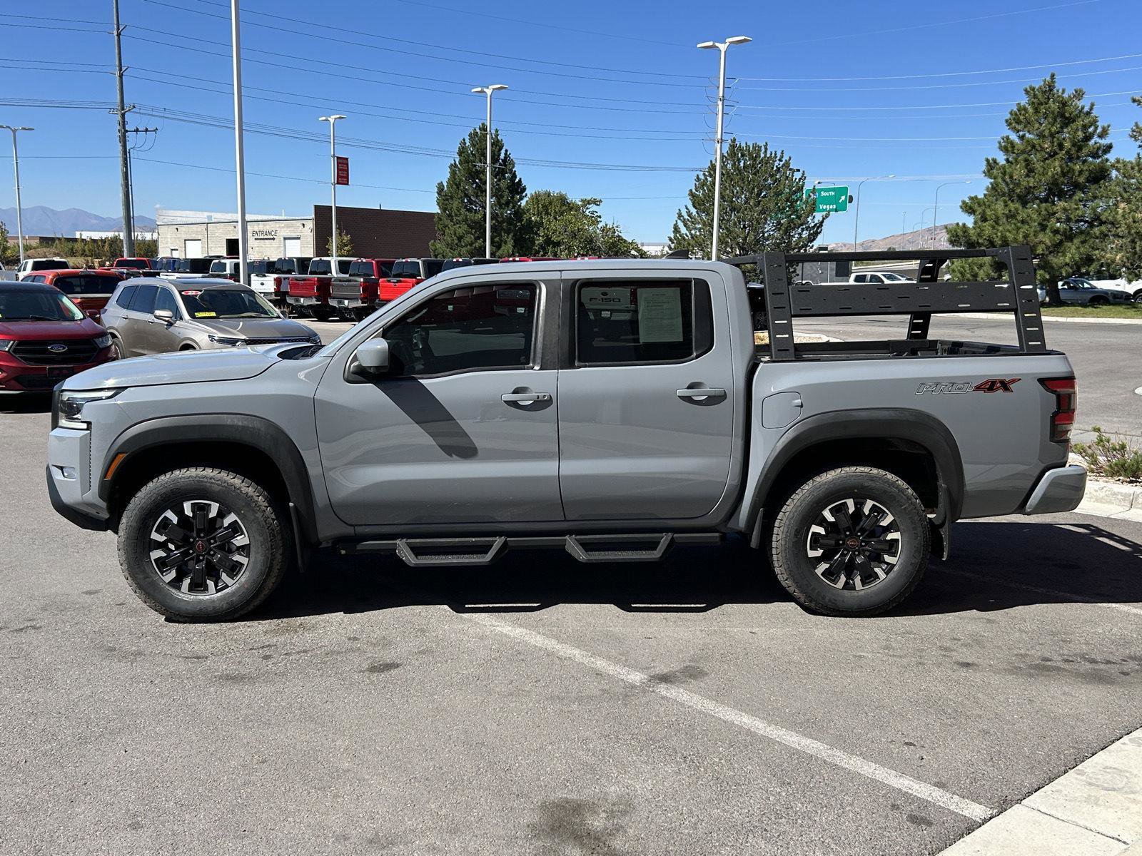 Used 2022 Nissan Frontier PRO-4X image 5