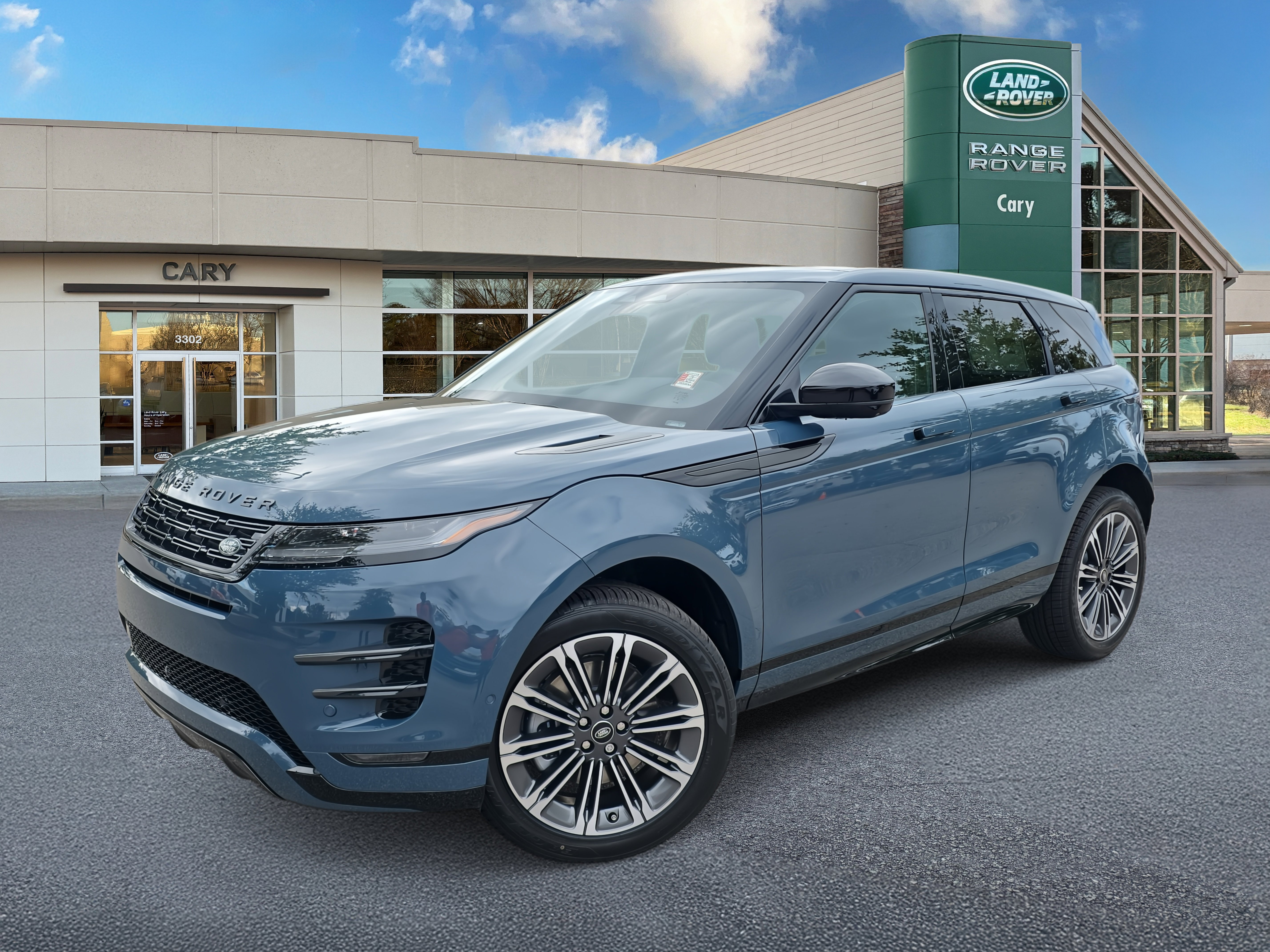 New 2026 Land Rover Range Rover Evoque Dynamic SE