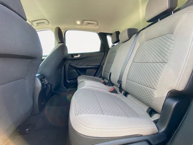 Used 2021 Ford Escape SE image 13