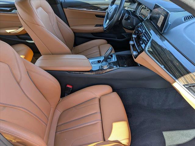 Used 2019 BMW 540i w/ Premium Package image 22