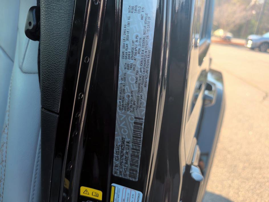 Used 2022 Jeep Wrangler Unlimited Sahara image 32