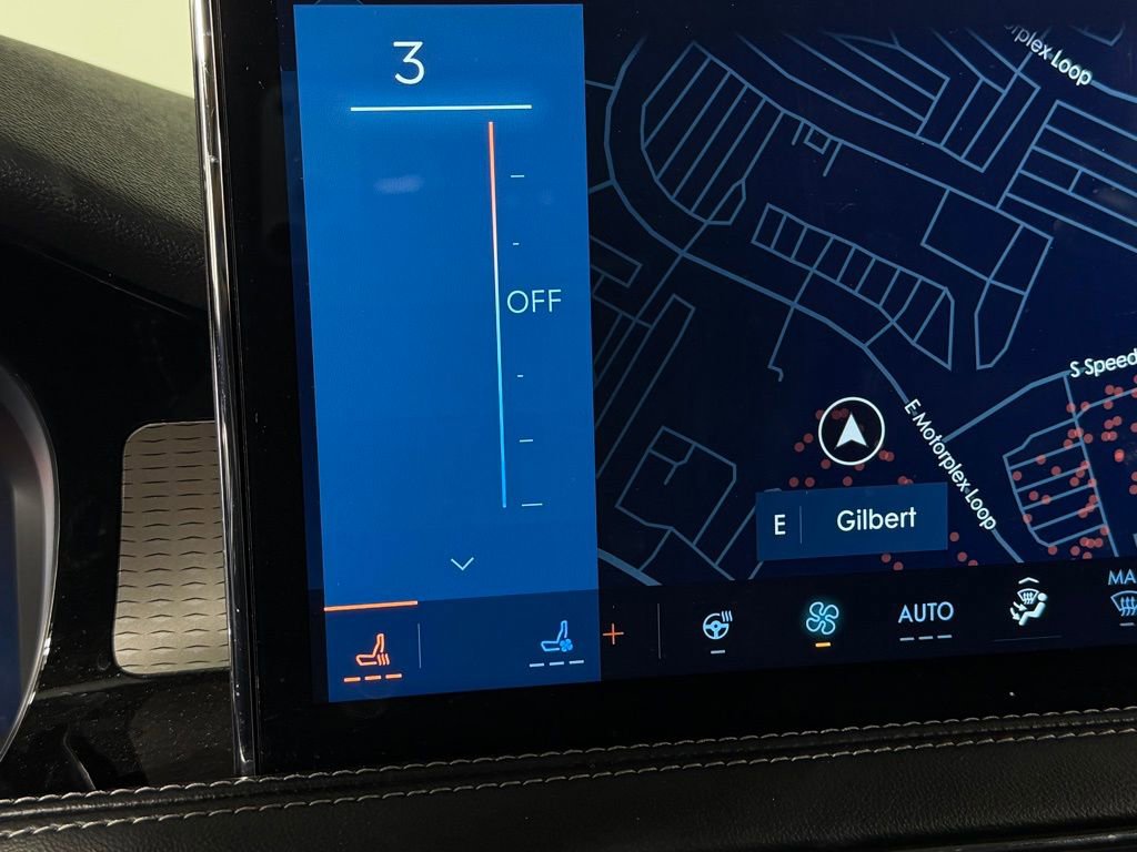 Used 2024 Lincoln Corsair Reserve w/ Equipment Group 201A image 16