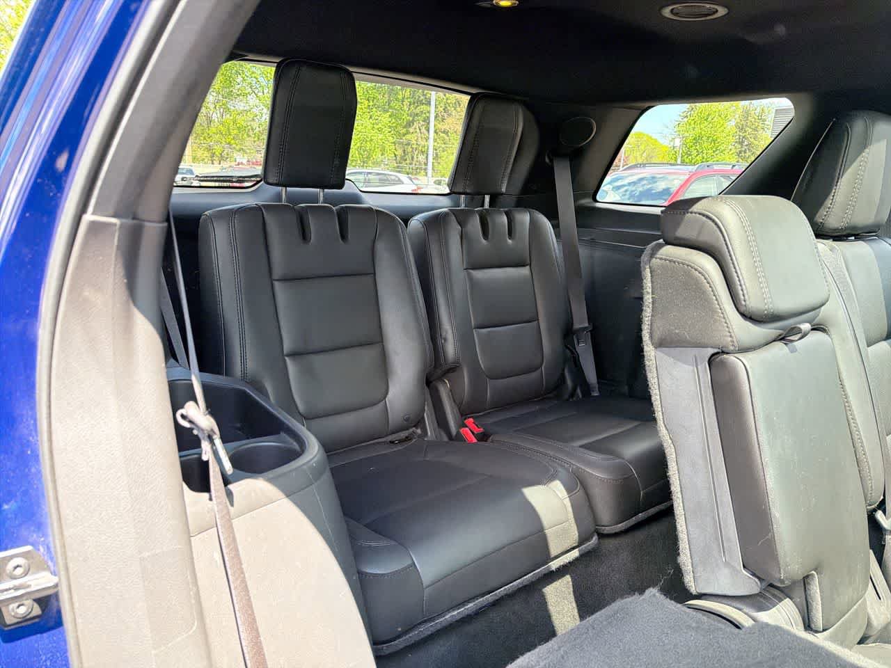 Used 2015 Ford Explorer Limited w/ Equipment Group 301A AWD/4WD image 27