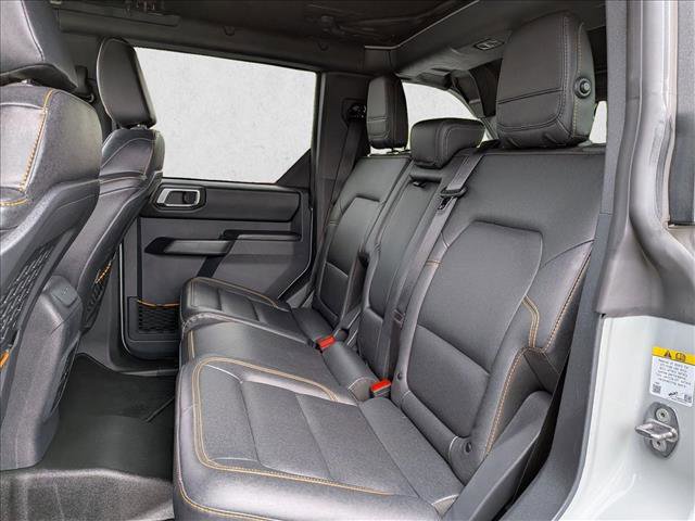 Used 2024 Ford Bronco Badlands image 15