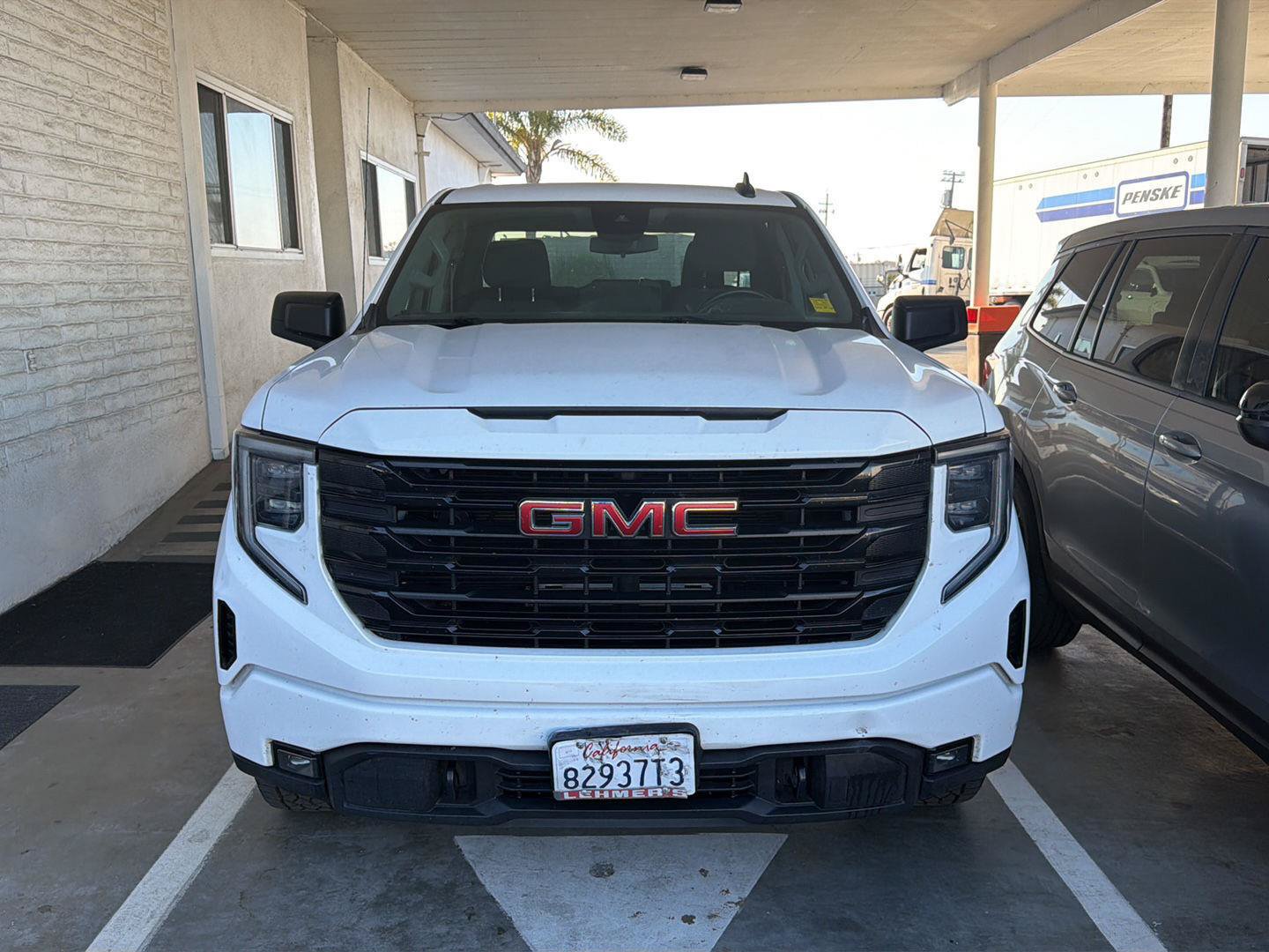 Used 2022 GMC Sierra 1500 Elevation AWD/4WD image 2