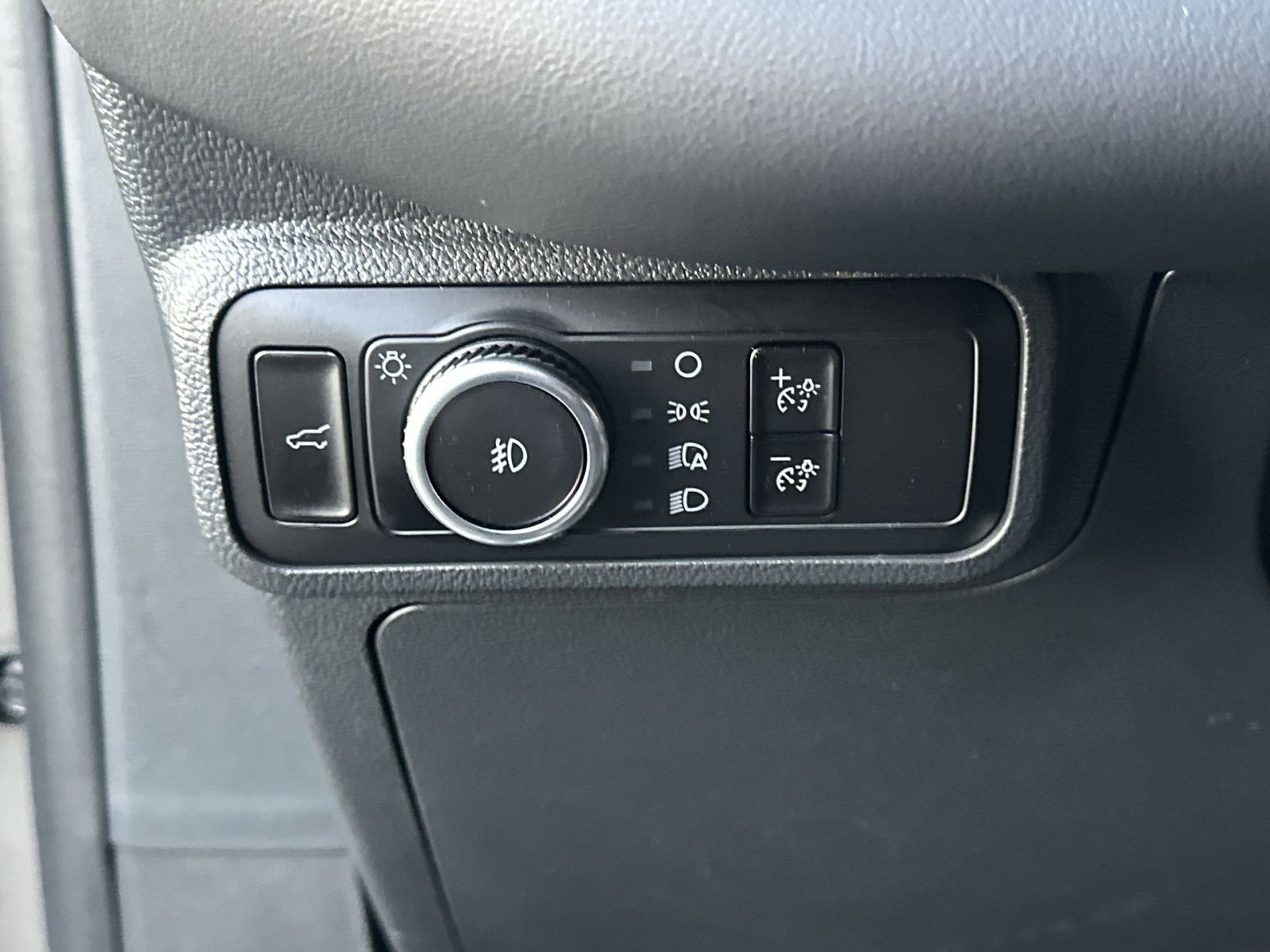 New 2026 Ford Explorer ST w/ Sun And Sound Package image 18