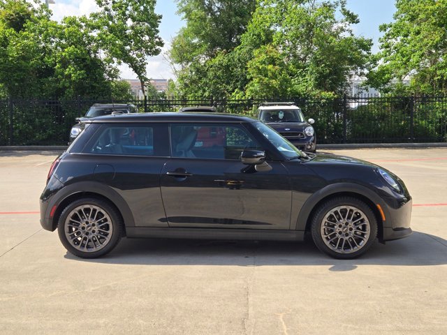 Certified 2025 MINI Cooper S image 4
