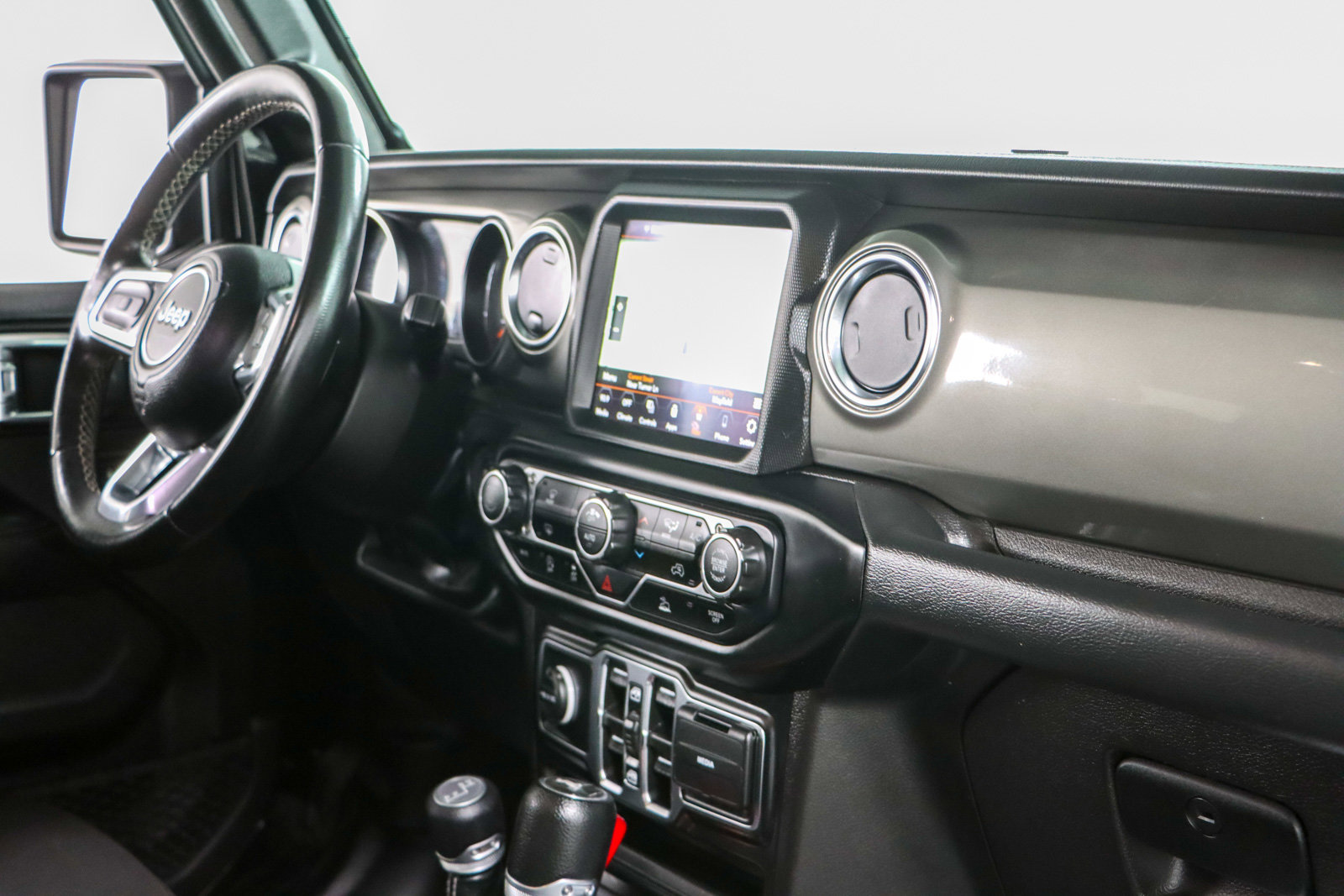 Used 2022 Jeep Wrangler Unlimited Sahara image 27