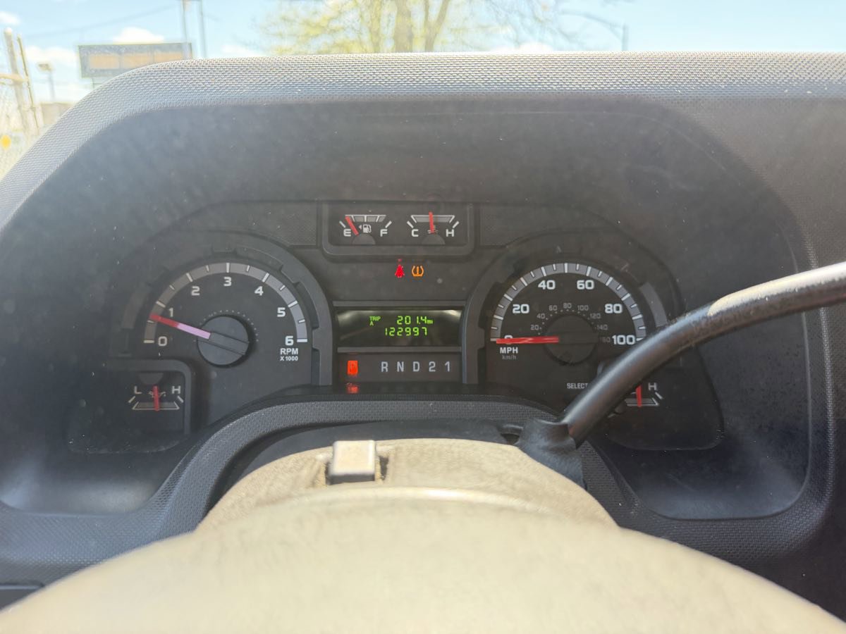 Used 2011 Ford E-150 and Econoline 150 w/ PWR Group image 27