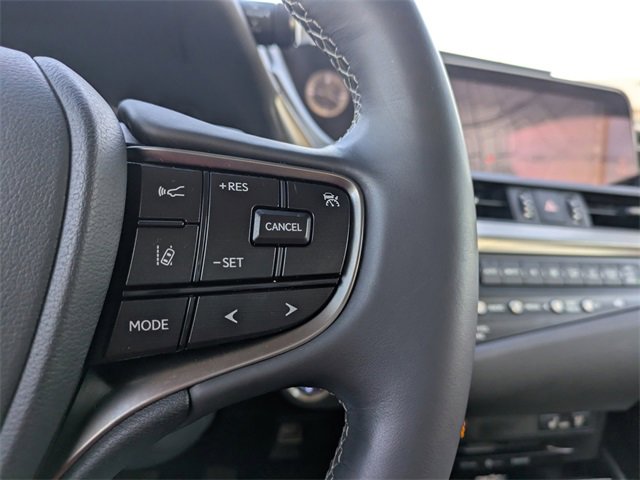 Used 2021 Lexus ES 300h w/ Premium Package image 27