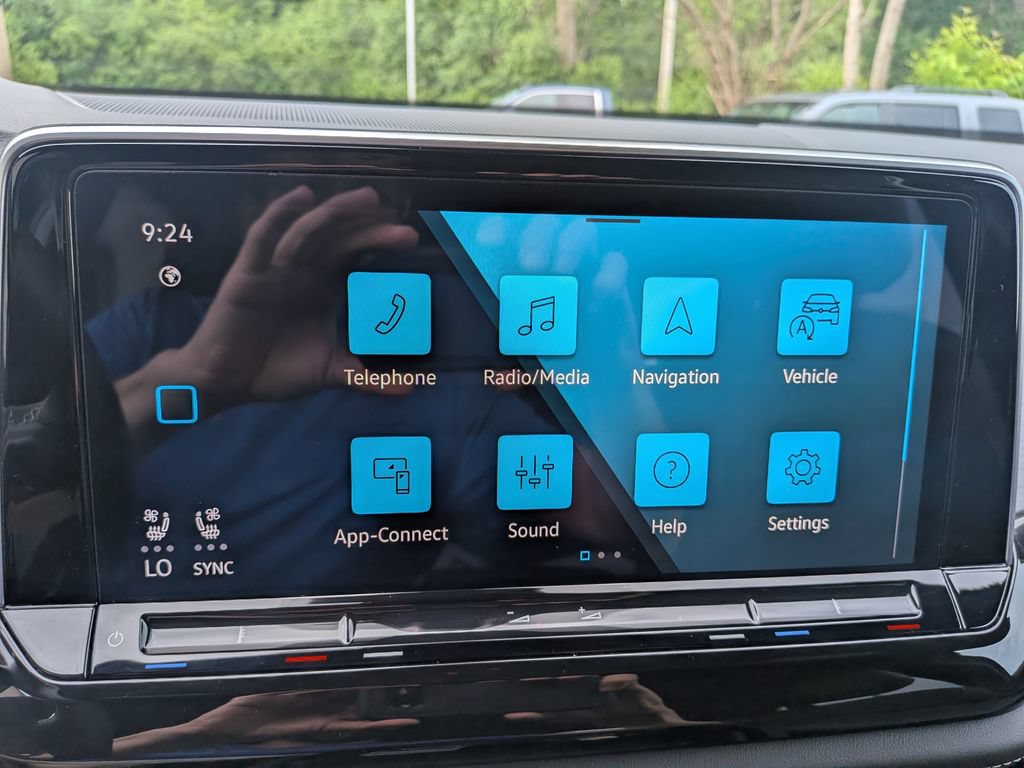 Used 2026 Volkswagen Atlas Cross Sport SE AWD/4WD image 19