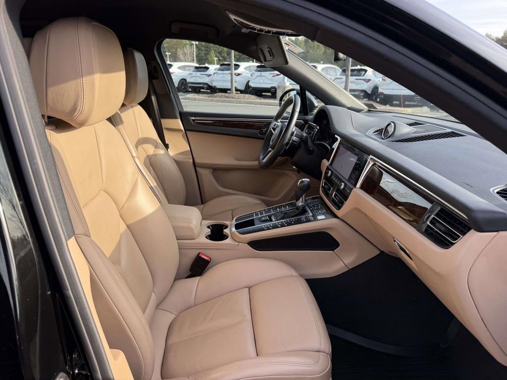 Used 2019 Porsche Macan image 14