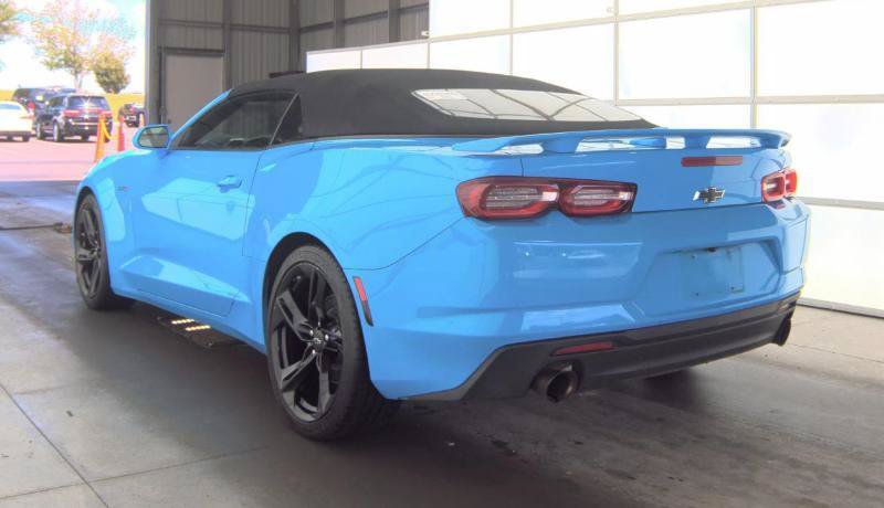 Used 2023 Chevrolet Camaro LT RWD image 4