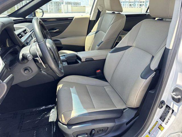 Certified 2020 Lexus ES 350 w/ Premium Package FWD image 11