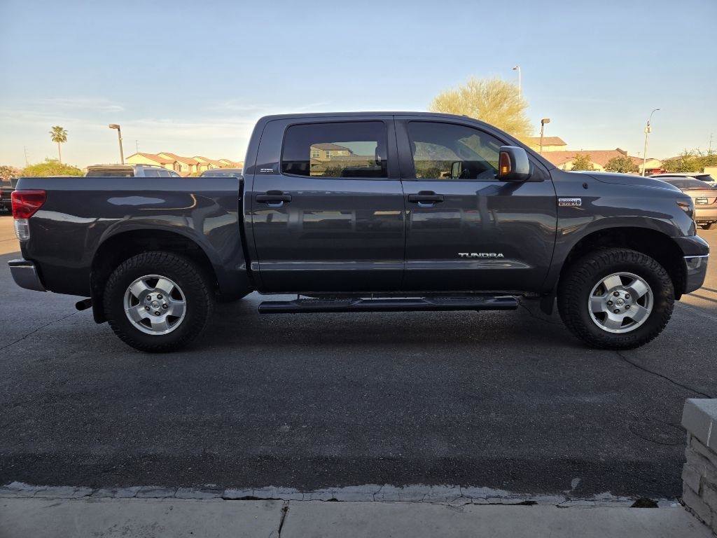 Used 2010 Toyota Tundra CREWMAX SR5 image 5