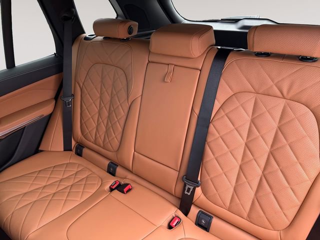 New 2026 BMW X5 xDrive40i w/ Premium Package AWD/4WD image 13