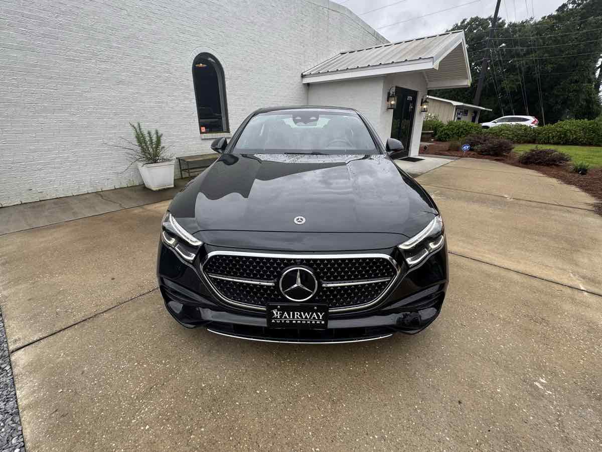 Used 2025 Mercedes-Benz E 350 Sedan w/ Multicontour Seating Package image 3