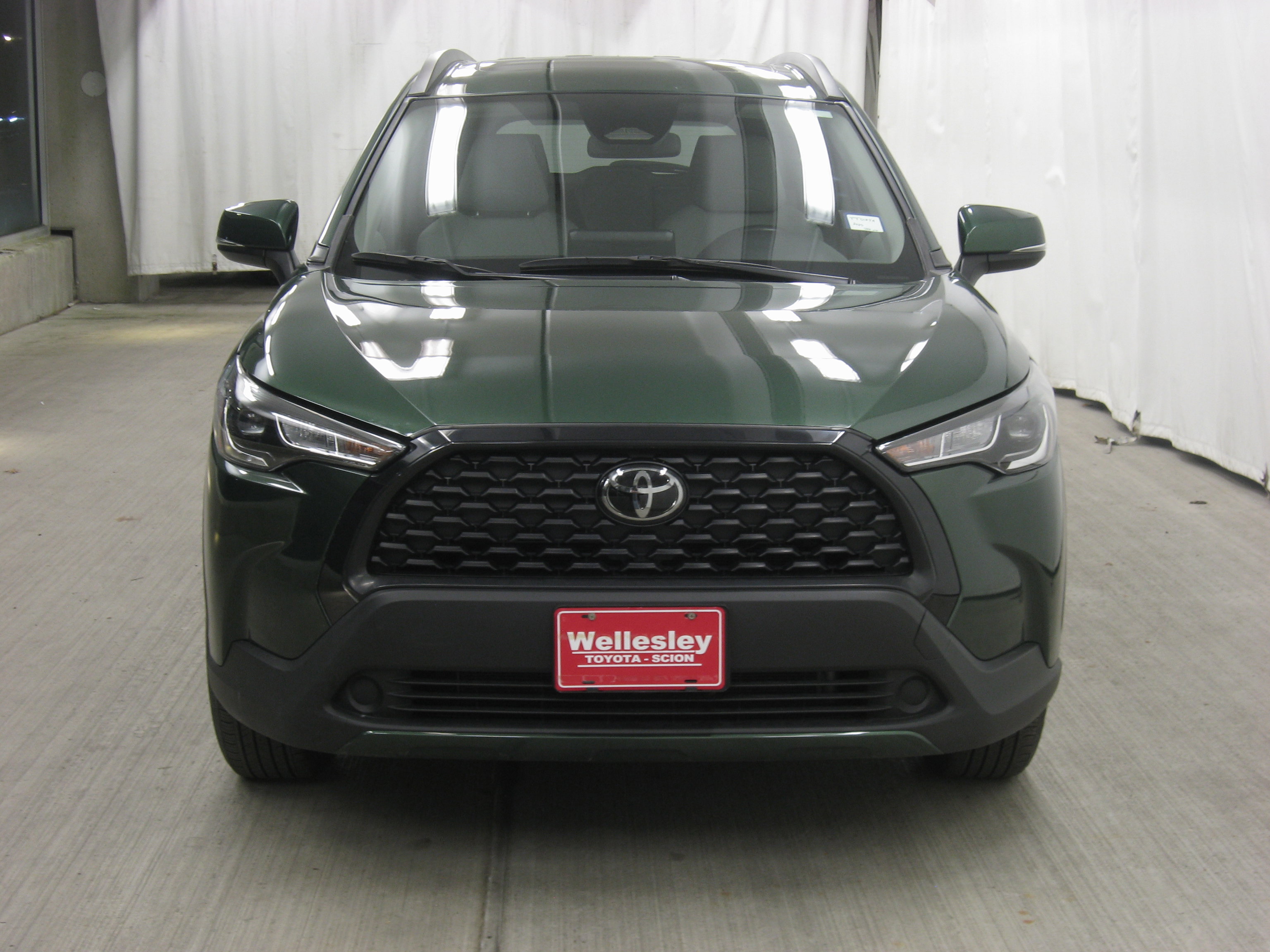 Certified 2023 Toyota Corolla Cross LE image 4