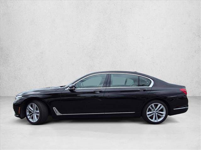 Used 2017 BMW 750i RWD image 8