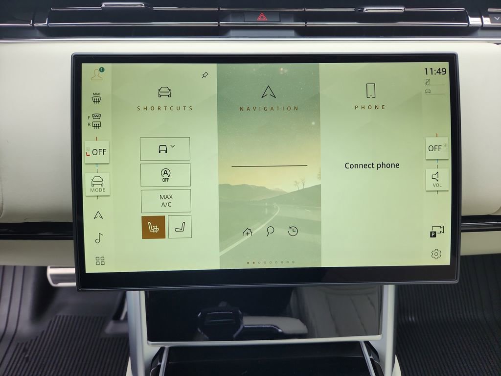 New 2026 Land Rover Range Rover Long Wheelbase SE image 17