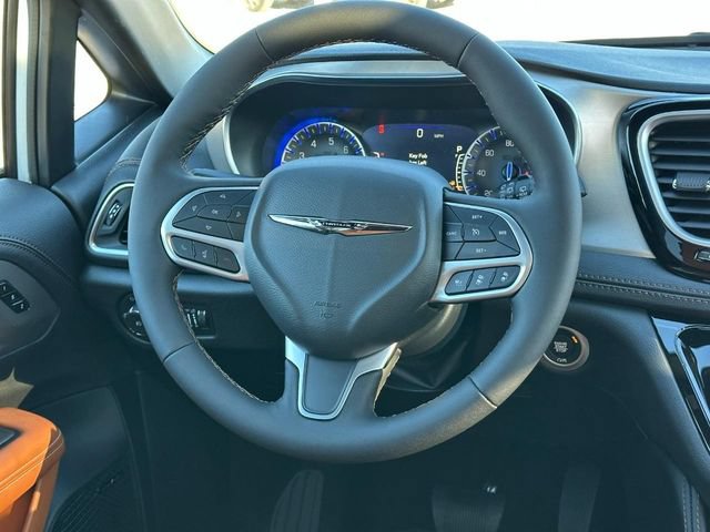New 2026 Chrysler Pacifica Pinnacle FWD image 10