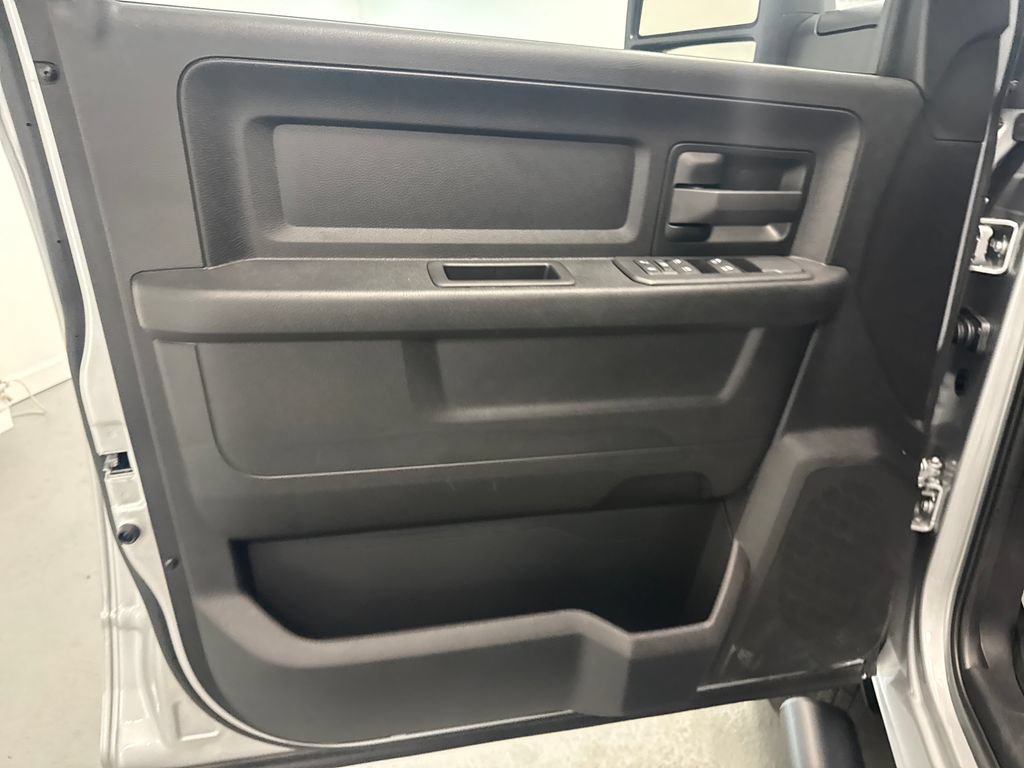 New 2026 RAM 3500 Tradesman AWD/4WD image 11