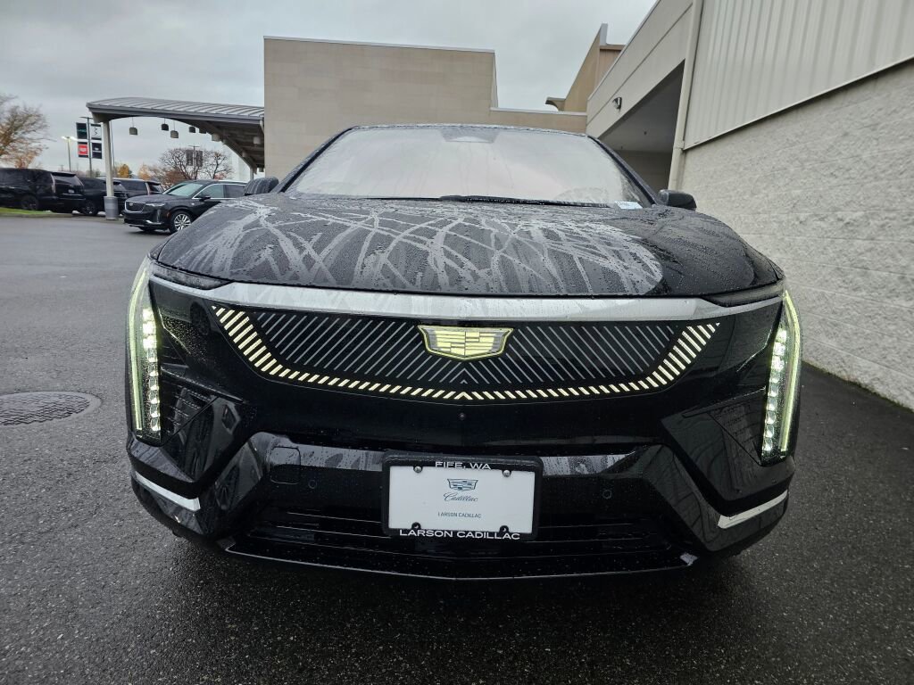 New 2026 Cadillac Optiq Luxury 2 image 13