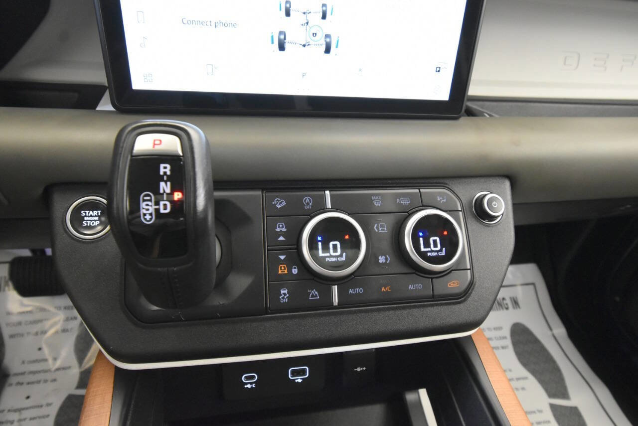 Used 2020 Land Rover Defender 110 First Edition AWD/4WD image 24