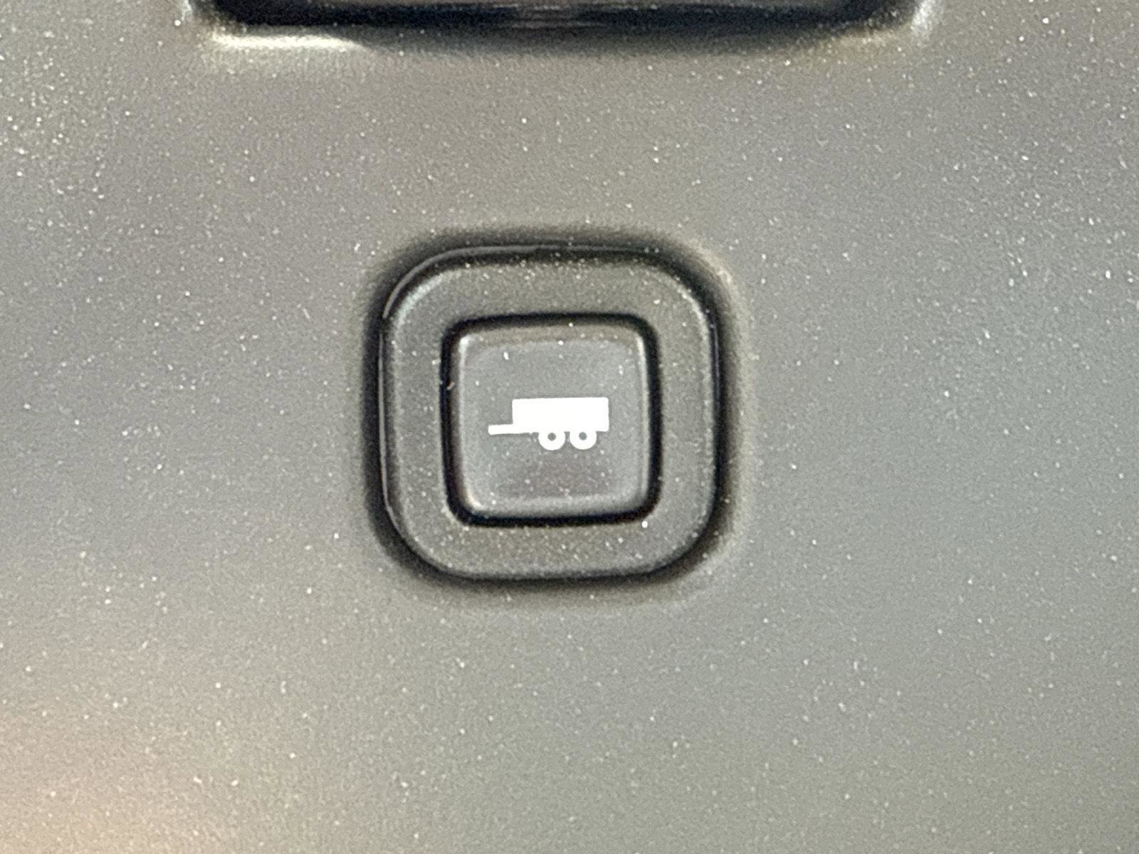 New 2025 GMC Savana 3500 w/ Power Convenience Package image 31