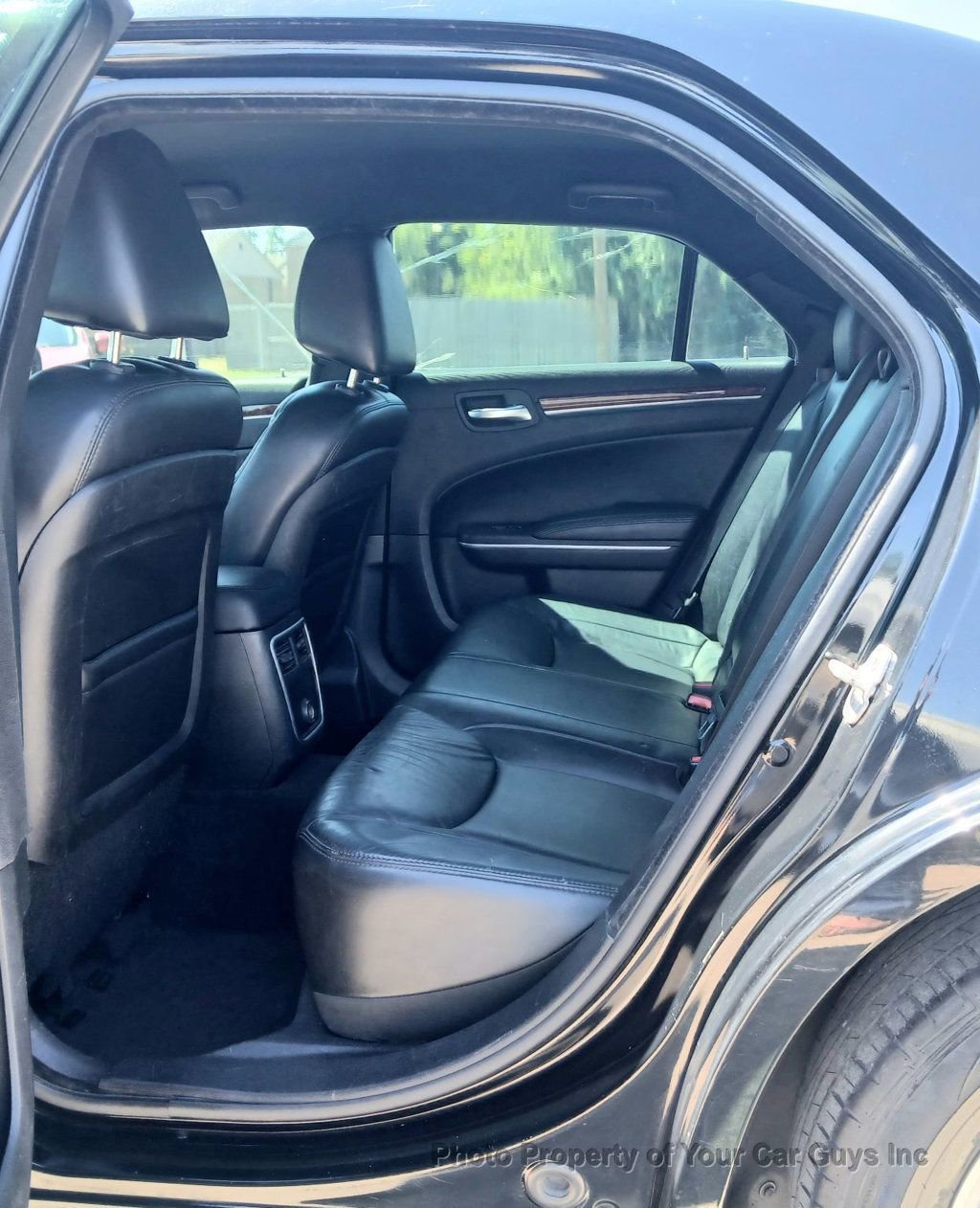 Used 2013 Chrysler 300 image 13