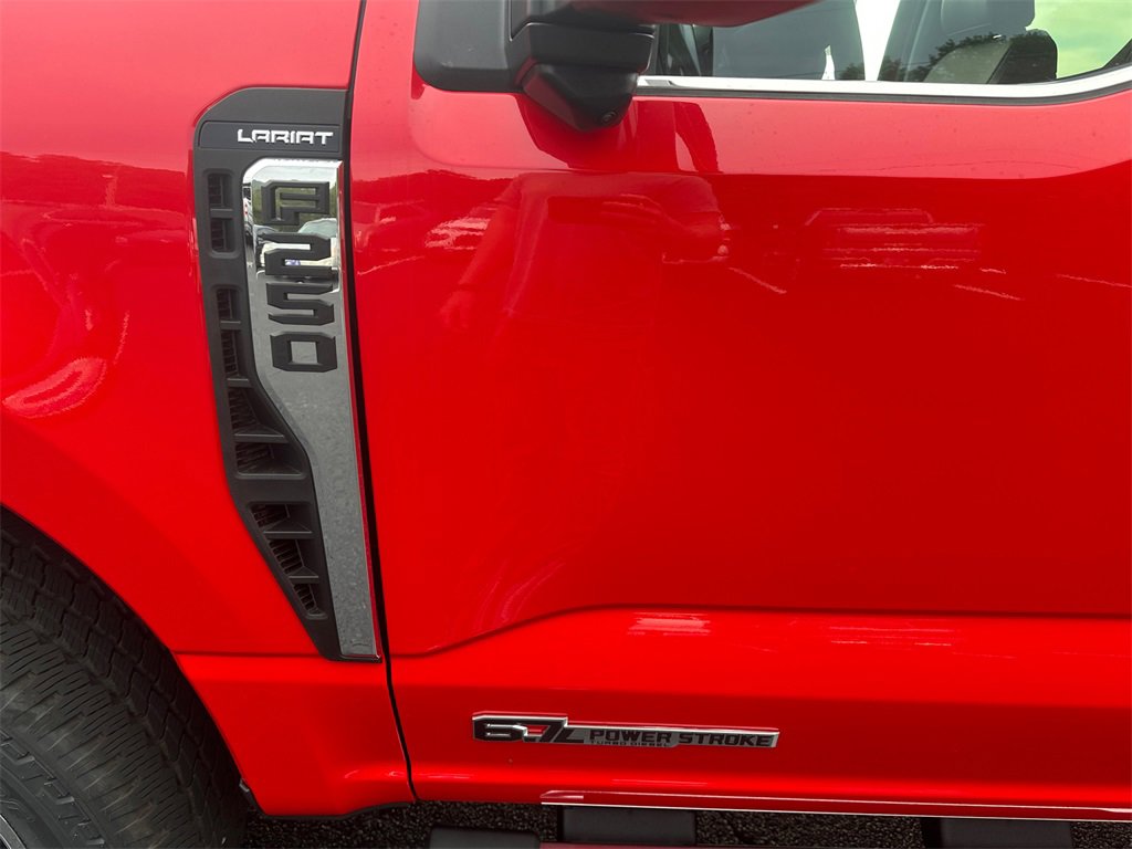 New 2026 Ford F250 Lariat w/ Chrome Package image 9