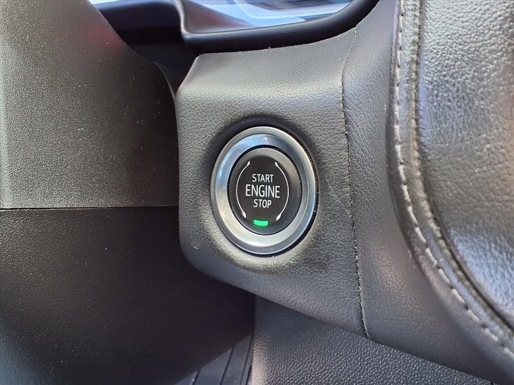 Used 2021 Chevrolet Suburban Z71 w/ Z71 Off-Road Package image 11