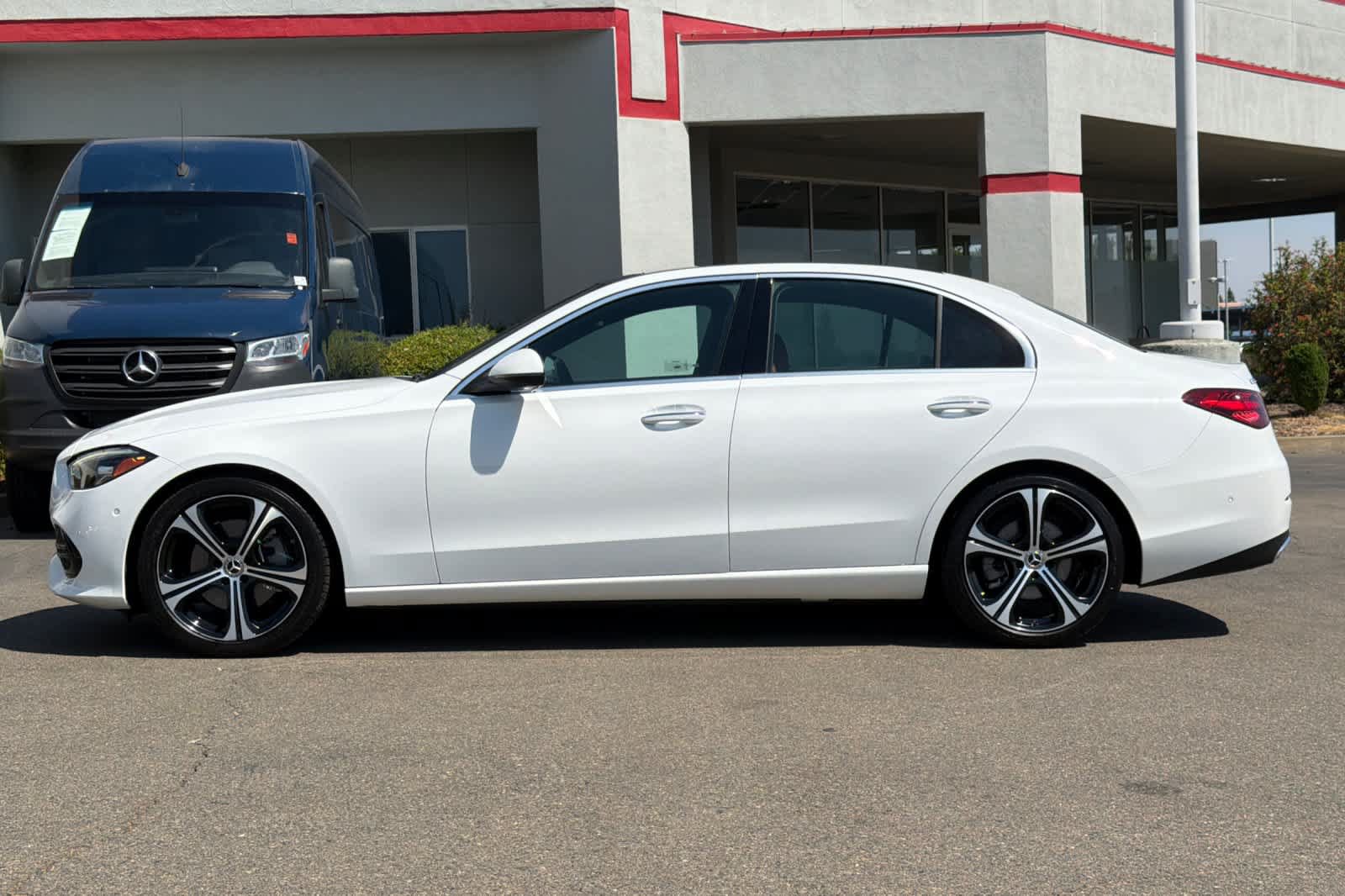 Used 2022 Mercedes-Benz C 300 Sedan image 9