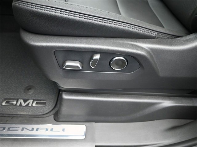 New 2026 GMC Sierra 1500 Denali w/ Denali Reserve Package image 13