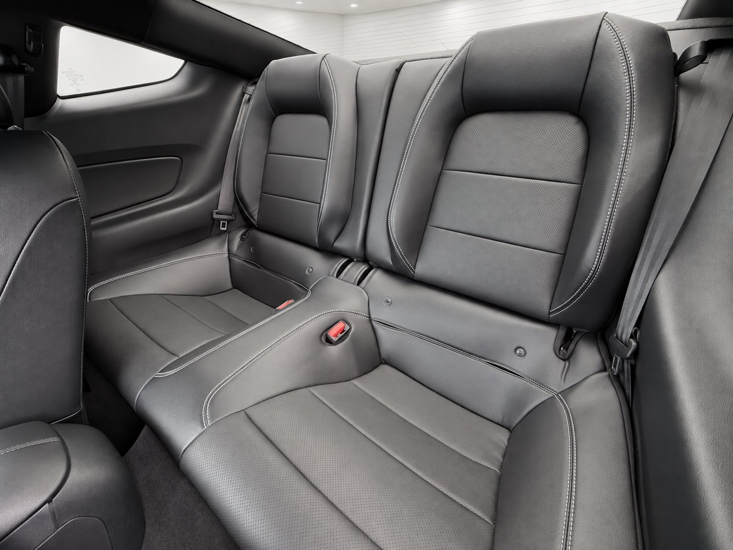 Used 2021 Ford Mustang GT Premium w/ Ford Safe & Smart Package RWD image 24