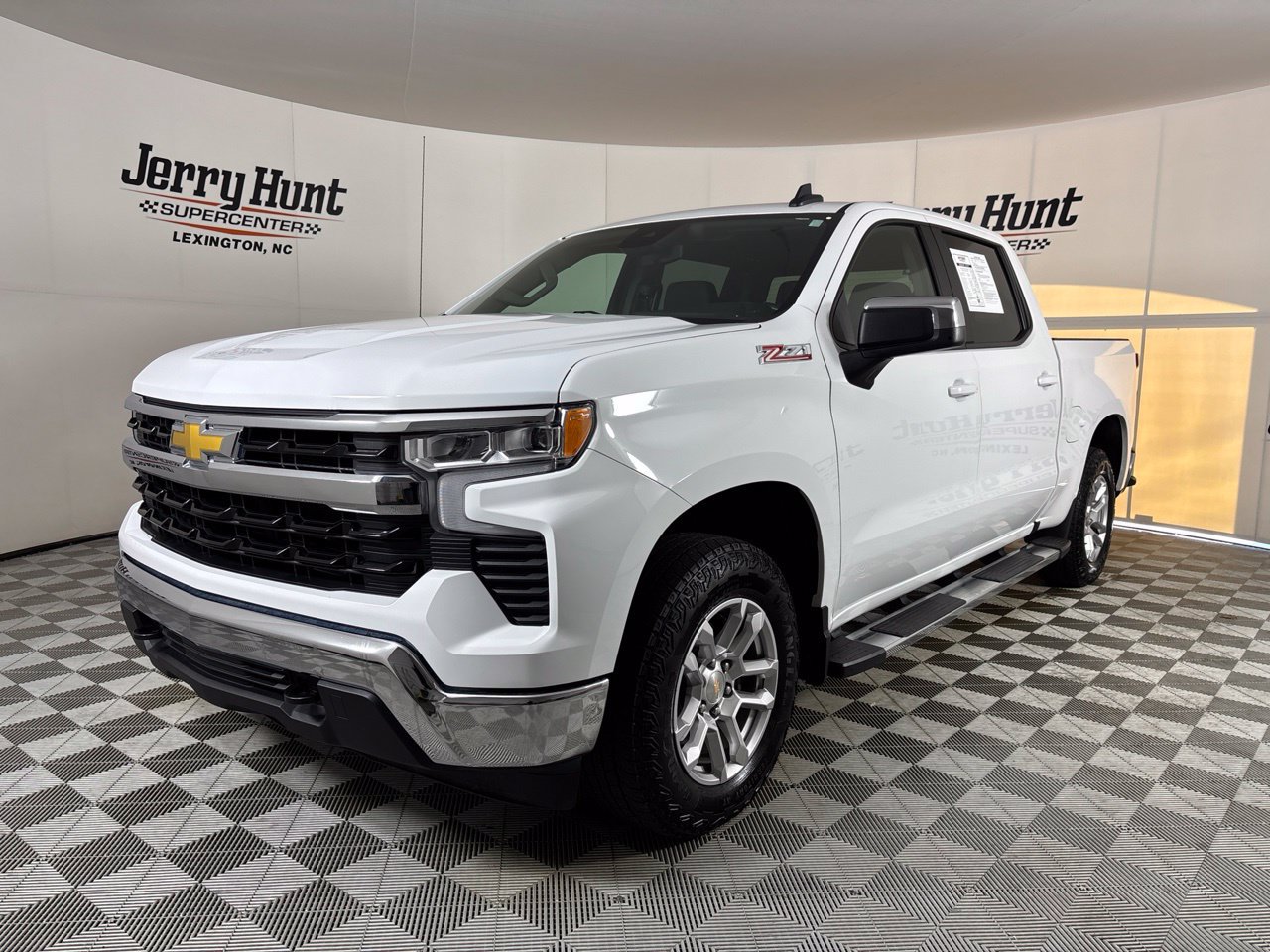 Used 2025 Chevrolet Silverado 1500 LT
