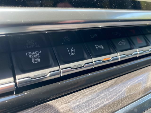 New 2026 Chevrolet Silverado 2500 LTZ w/ LTZ Premium Package AWD/4WD image 32