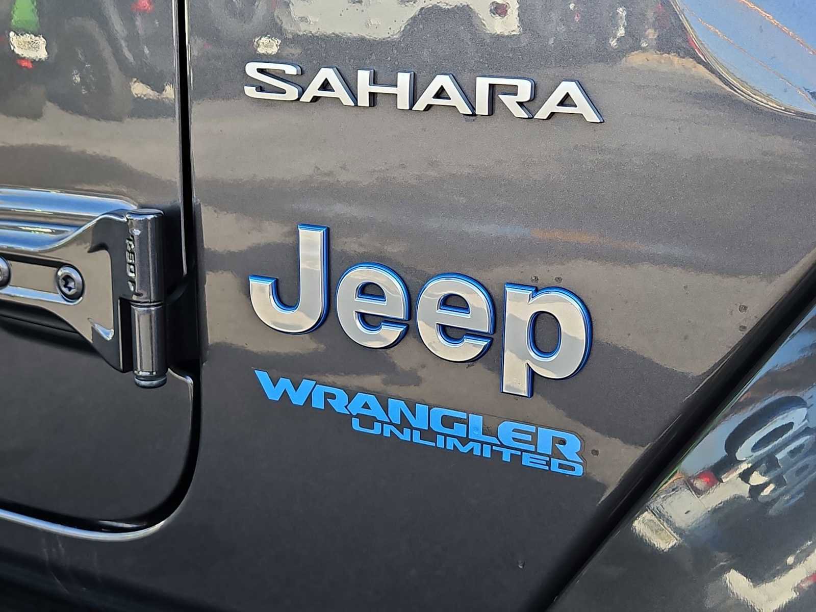 Used 2021 Jeep Wrangler Unlimited Sahara w/ Cold Weather Group image 12