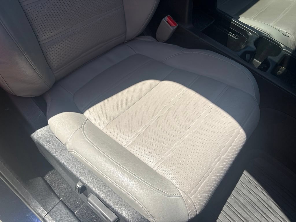 Certified 2017 Honda CR-V Touring image 28