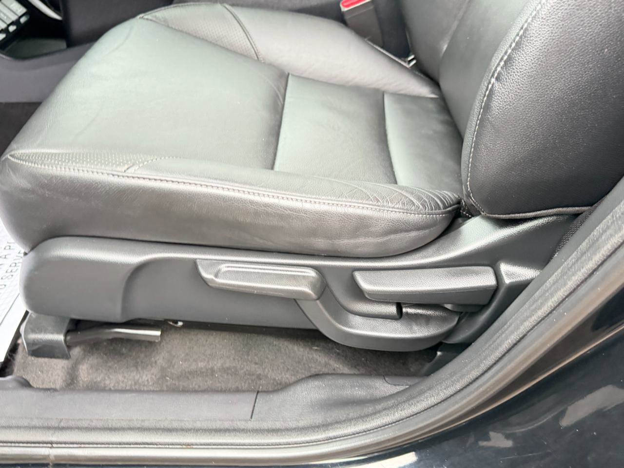 Used 2017 Honda HR-V EX-L image 15