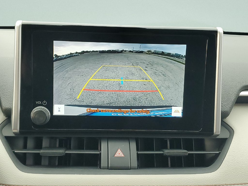 Certified 2023 Toyota RAV4 XLE w/ Convenience Package AWD/4WD image 18