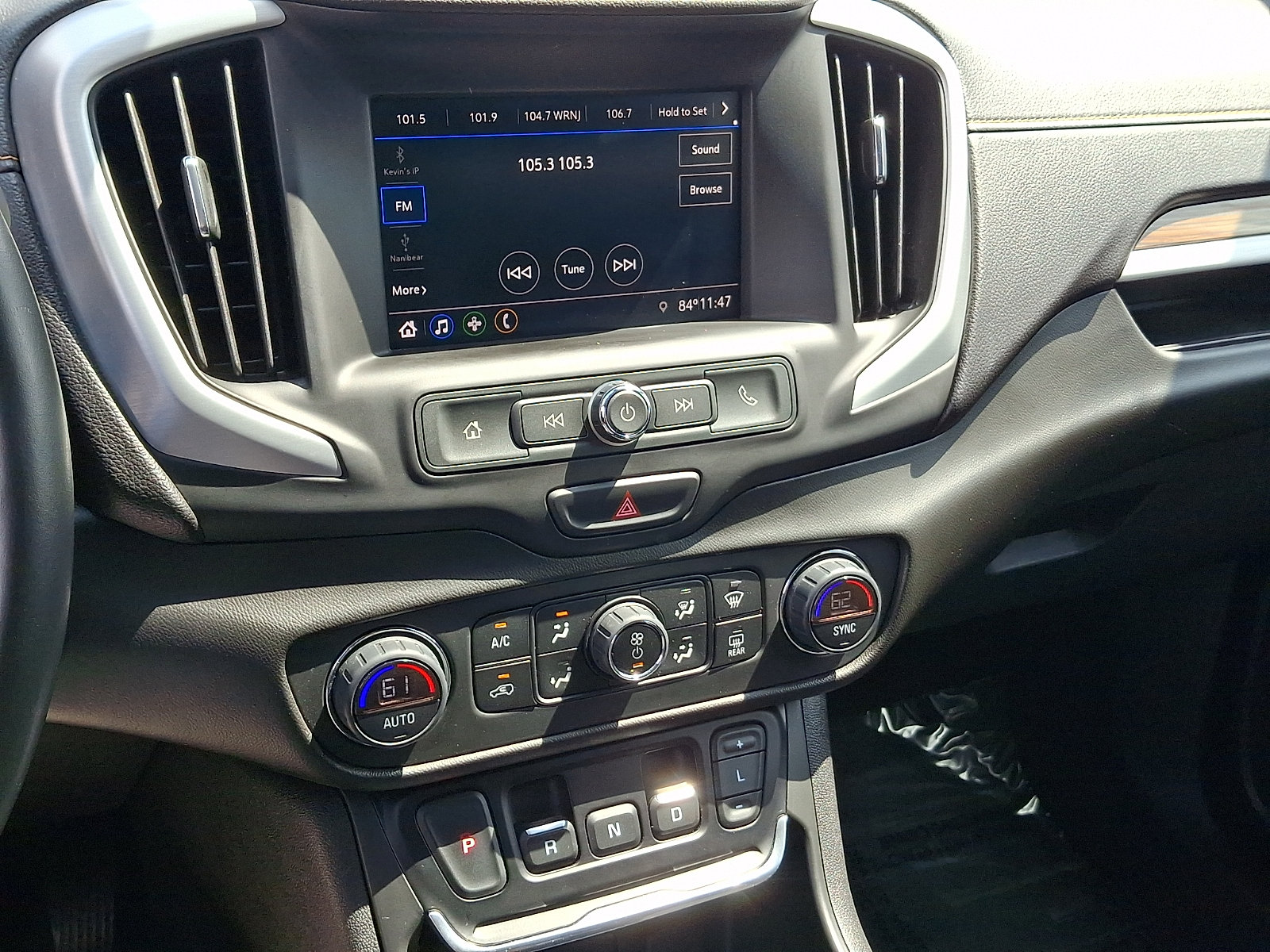 Used 2021 GMC Terrain SLE w/ Driver Convenience Package AWD/4WD image 19