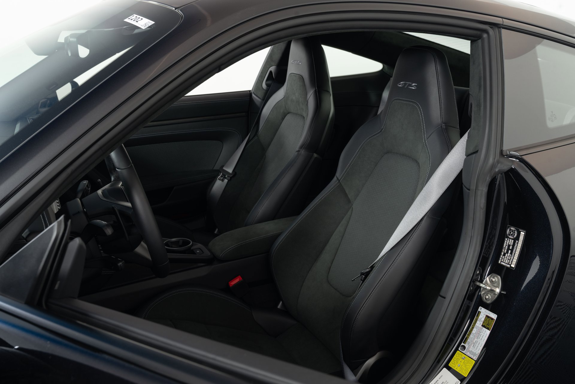 Used 2025 Porsche 911 Carrera GTS image 12