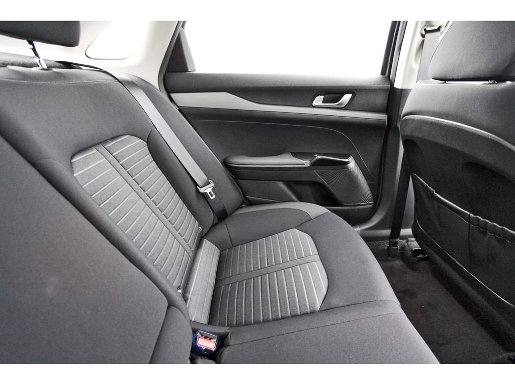 New 2026 Kia K5 LXS FWD image 10