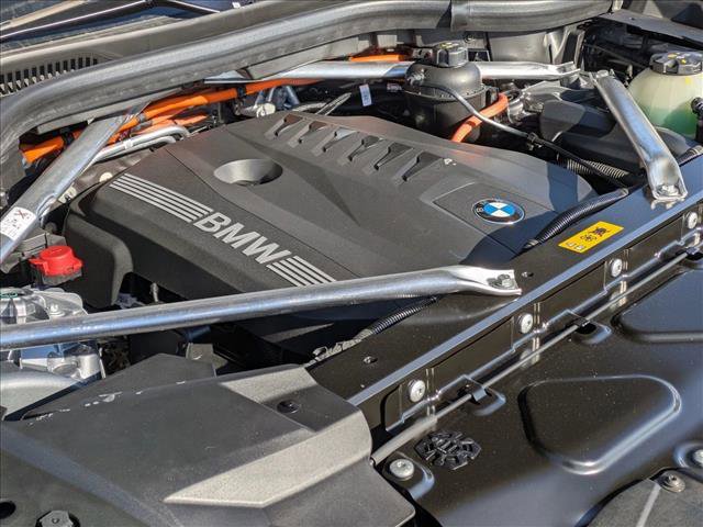 New 2026 BMW X5 xDrive50e w/ Executive Package image 18