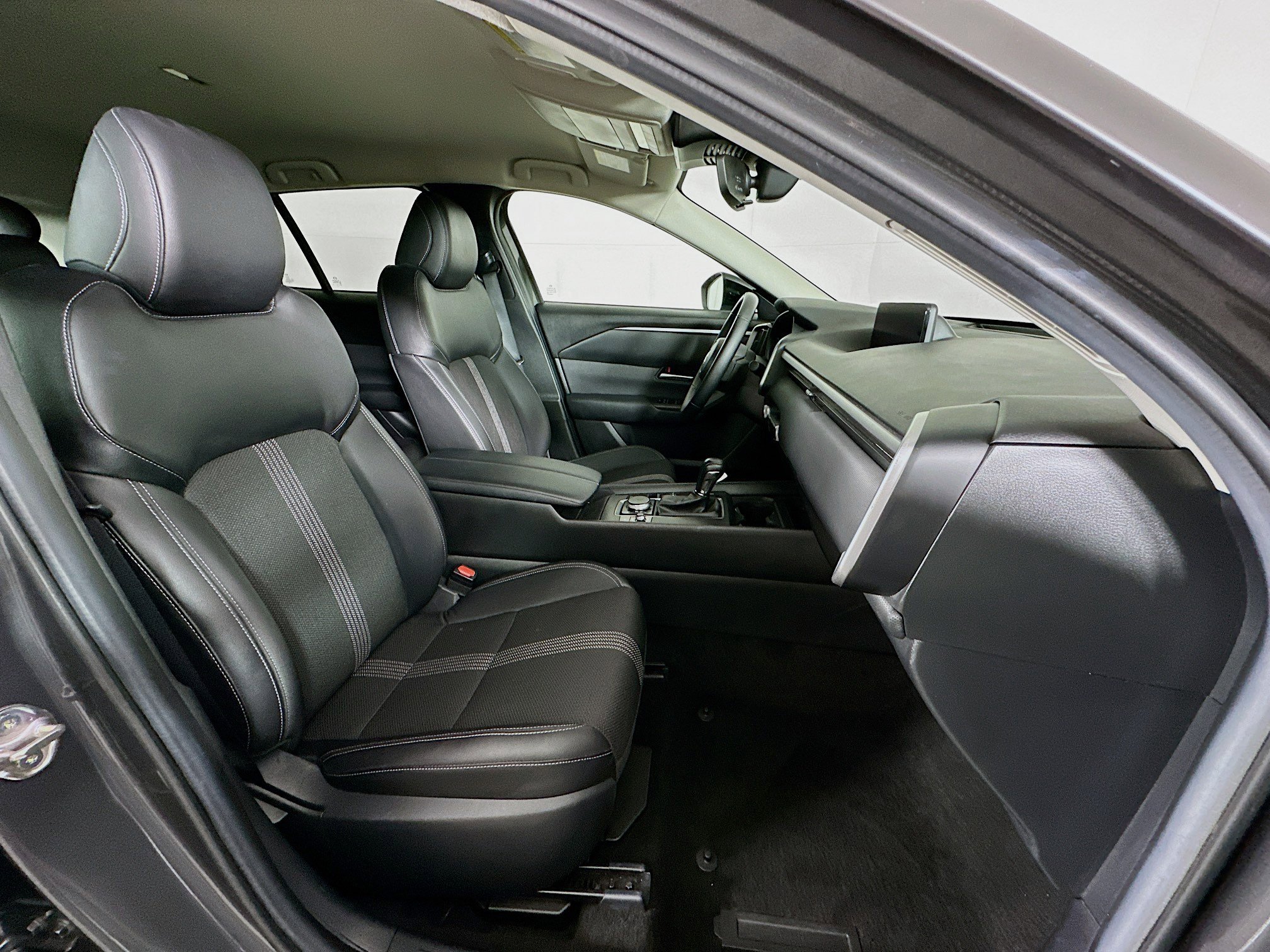 Used 2025 MAZDA CX-50 AWD 2.5 S w/ Preferred Package image 30