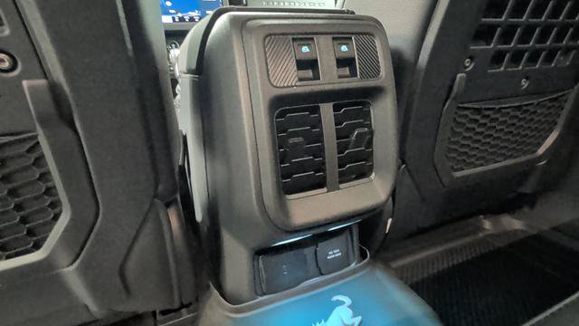 New 2026 Ford Bronco Badlands AWD/4WD image 27