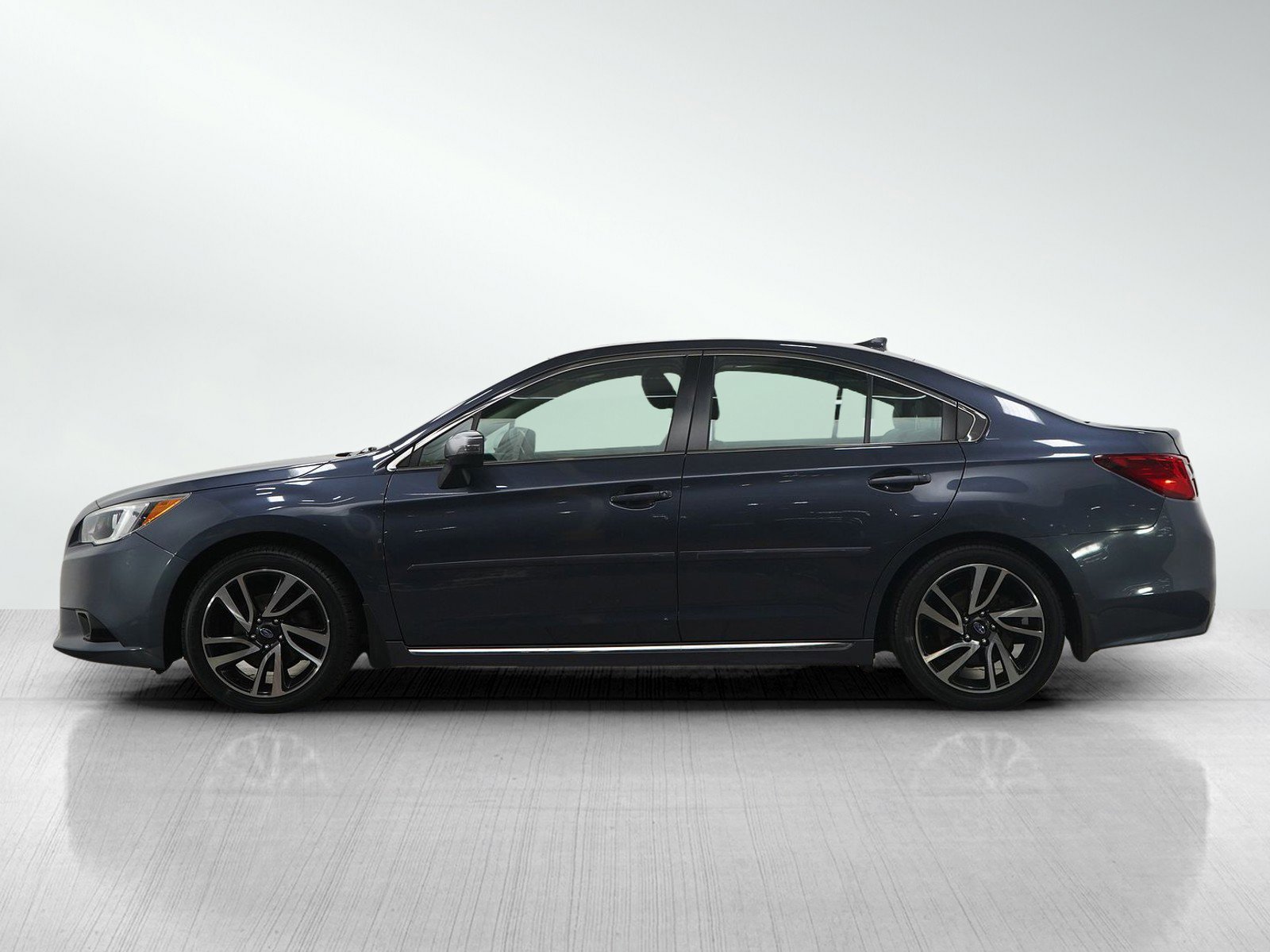 Used 2017 Subaru Legacy 2.5i Sport w/ Popular Package #2A image 2