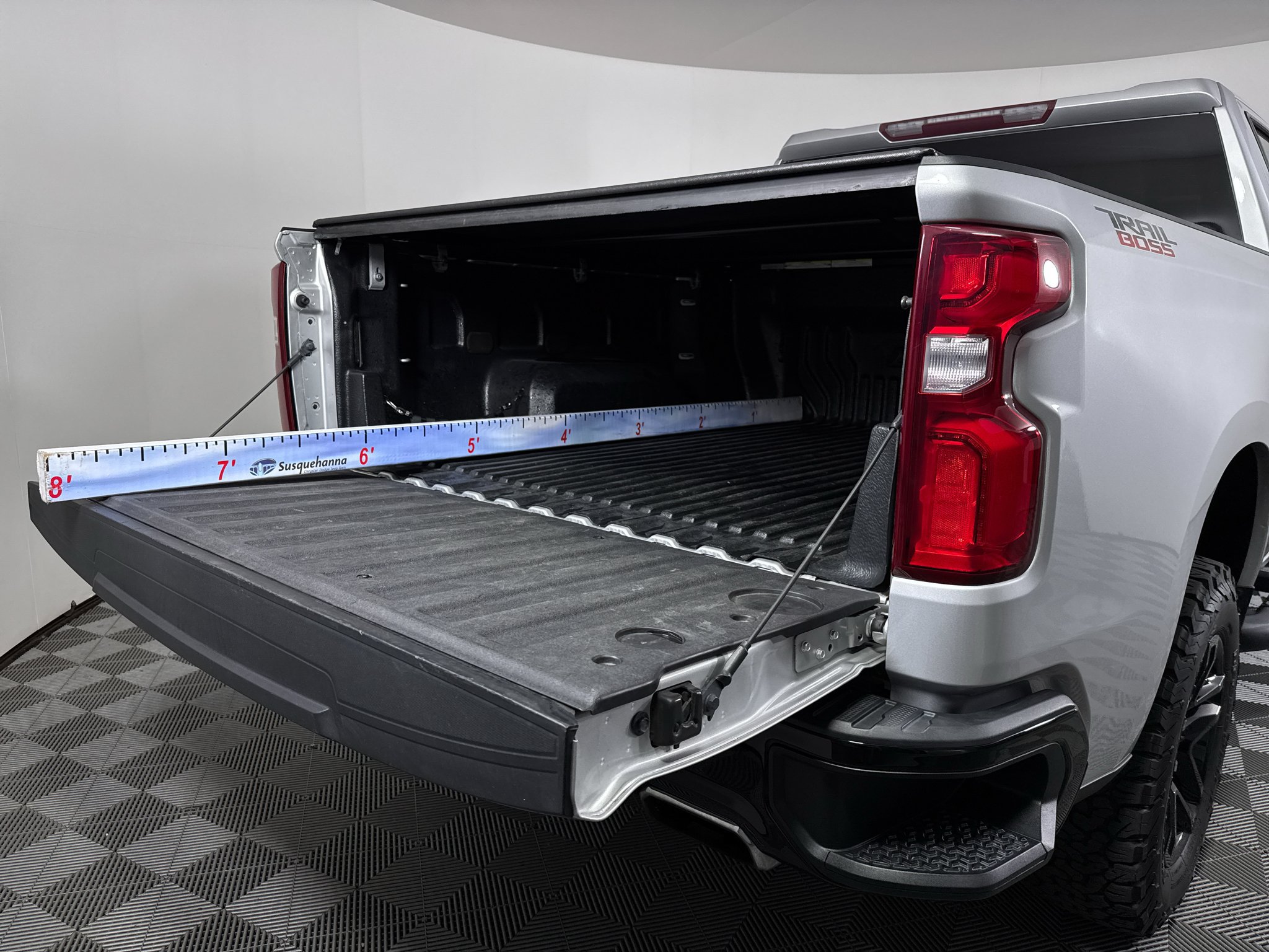 Used 2020 Chevrolet Silverado 1500 LT Trail Boss AWD/4WD image 9