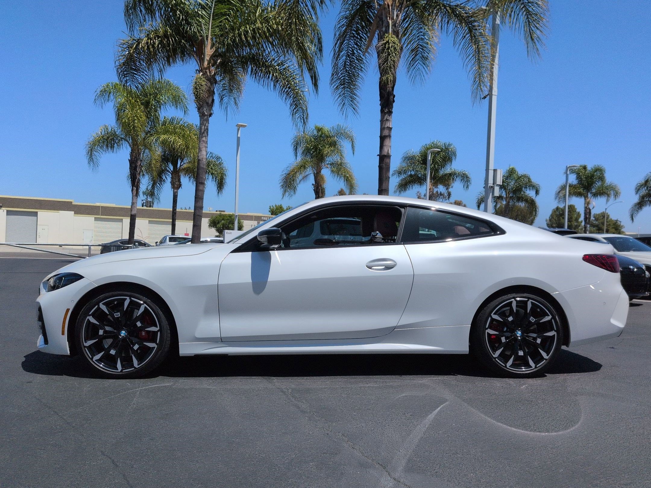 Used 2026 BMW 430i Coupe w/ M Sport Package RWD image 7